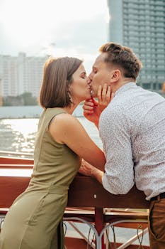 Navigating the Chaos of Aromanticism and Abrosexuality in Relationships - dating advice illustration