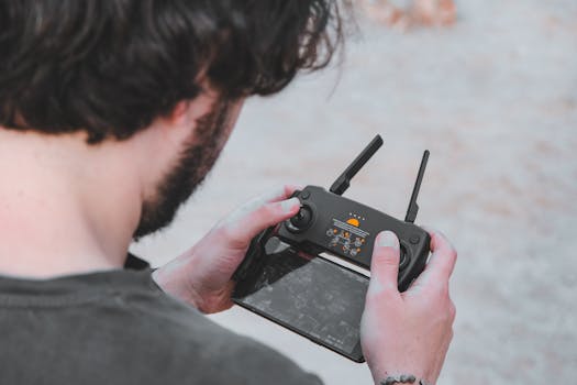 Navigating the Minefield of Jealousy and Manipulation - dating advice illustration